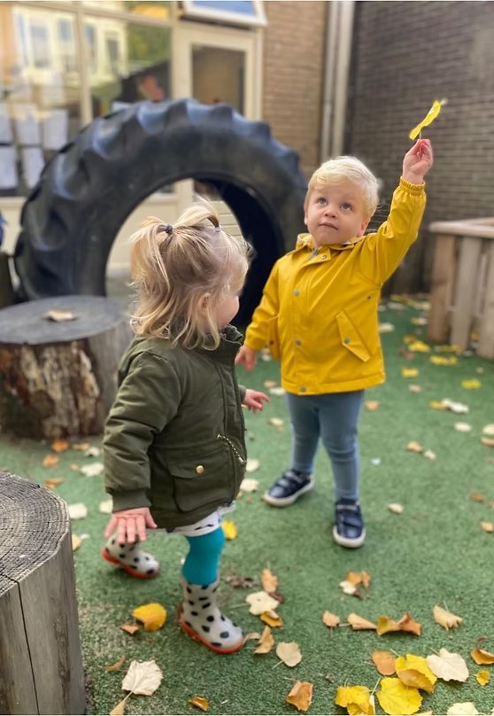 Sfeerbeeld van buiten spelen bij Sprookjesrijk